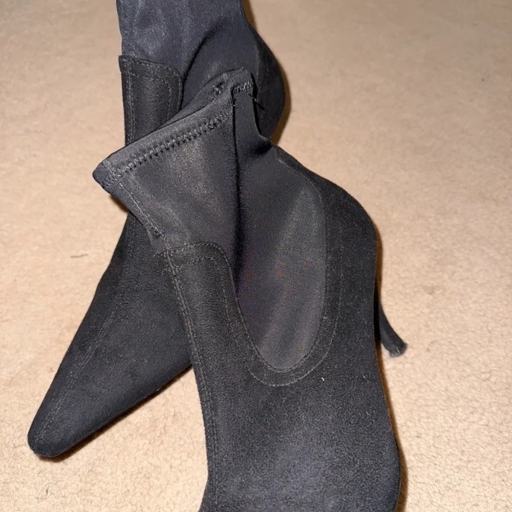 Chic Black Heeled Boots for Women